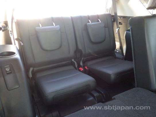 Toyota land Cruiser Prado image 7