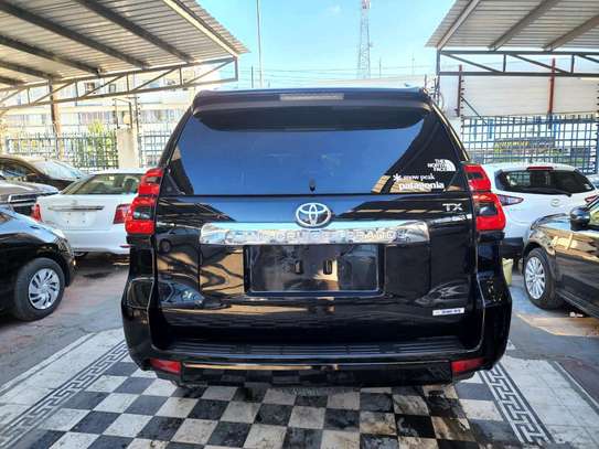 Toyota land cruiser prado Diesel TX 5 seater black 2017 image 7