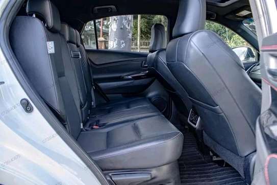 TOYOTA Harrier image 10