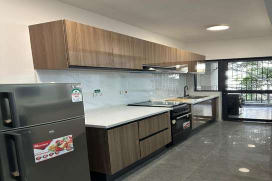 2 Bed Apartment with En Suite in Riverside image 3