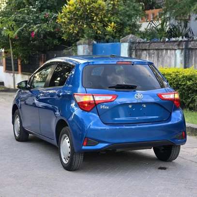 Toyota vitz 1000cc image 8