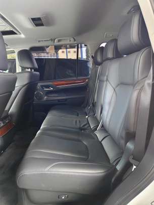 Lexus LX570 2016 Sport image 6