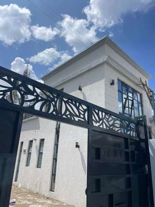 4 Bed Townhouse with En Suite in Ruiru image 12