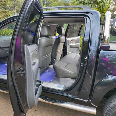 TOYOTA HILUX INVISIBLE IN EXCELLENT CONDITION image 8