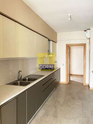 3 Bed Apartment with Borehole in Kileleshwa image 8