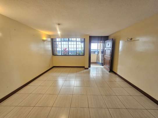4 Bed Apartment with En Suite in Riverside image 17