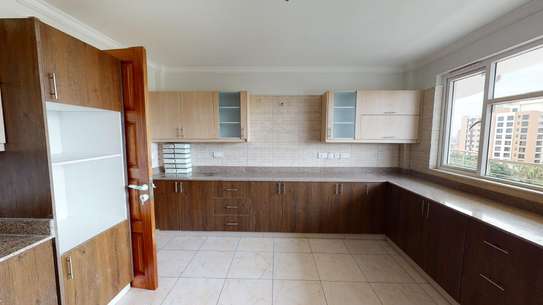 3 Bed Apartment with En Suite at Parklands image 1