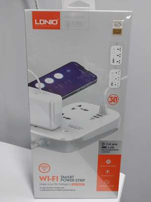 LDNIO Smart Wi-Fi Power Strip with 3 AC Outlets and 4 USB image 3