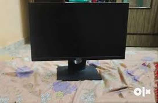 20 inches tft monitor image 4