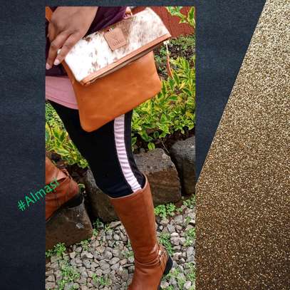 Nadia sling bag in Cowhide Leather image 2