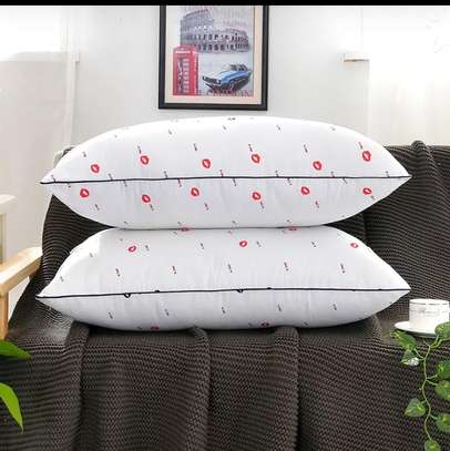BED PILLOWS image 4
