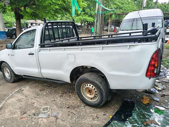 Toyota Hilux single cabin local assemble image 1