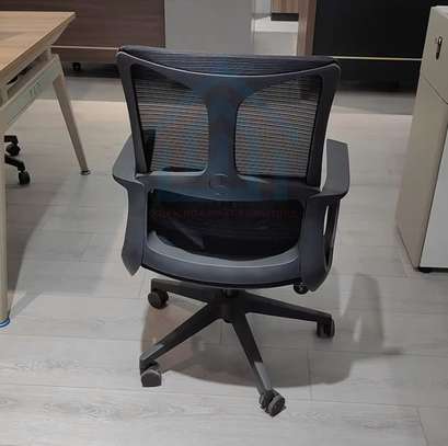 OFFICE CHAIR: Black Office Chair With Arms image 2