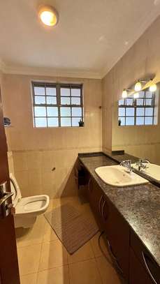 5 Bed Townhouse with En Suite in Loresho image 19
