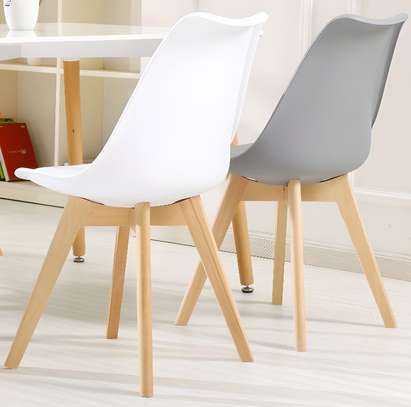 Modern Eames Padded Office Seat image 4