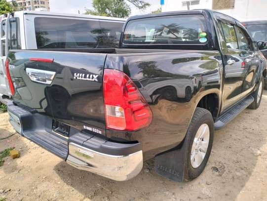 Toyota Hilux double cabin 2016 image 7