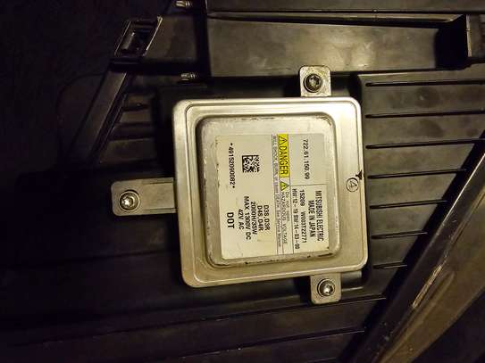 Volvo V40 T4 LHS Headlight (2012-2016) - Xenon with Ballast image 7