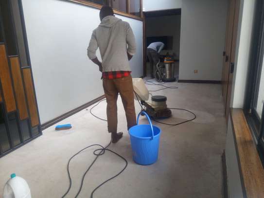 We Buy & Sell Used Floor Scrubbing Machines. image 3
