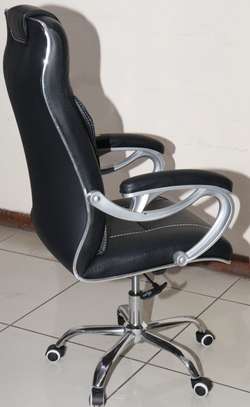 Office Chair; Executive Wide armrests Office Chair image 5