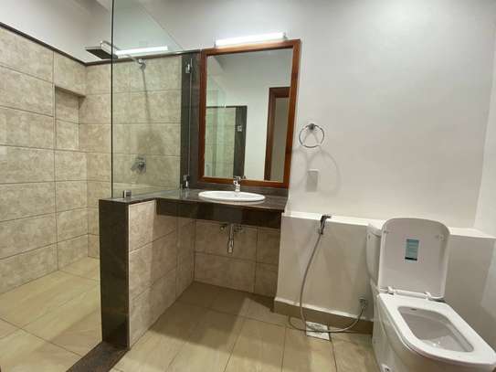 3 Bed Apartment with En Suite in Kilimani image 38