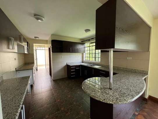 4 Bed Townhouse with En Suite in Lavington image 12