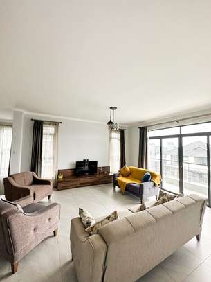 4 Bed Apartment with En Suite in Runda image 6