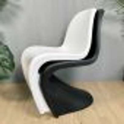 Modern Plastic Dining Relax Chair image 1