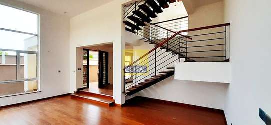 4 Bed Townhouse  in Lavington image 3
