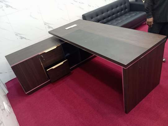 1800mm L-shaped executive office desk image 4
