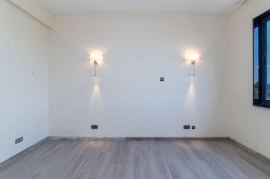 2 Bed Apartment with En Suite in Westlands Area image 1
