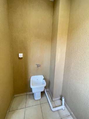 2 Bed Apartment with En Suite in Kileleshwa image 6