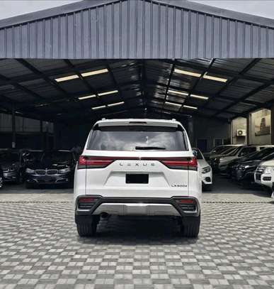 Lexus LX500d 2024 White image 14