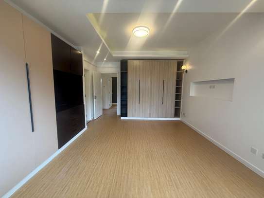 4 Bed Apartment with En Suite at Lavington image 6