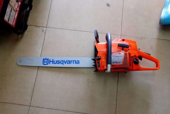 272XP Husqvarna Commercial Power Chain Saw image 2