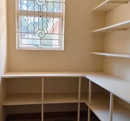 4 Bed House with En Suite in Thigiri image 10