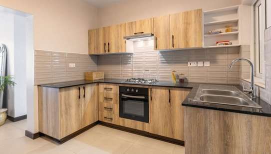 Serviced 3 Bed Apartment with En Suite in Syokimau image 8