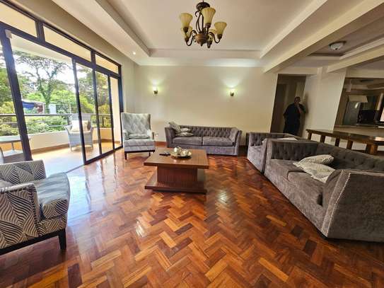 4 Bed Apartment with En Suite in Riverside image 11