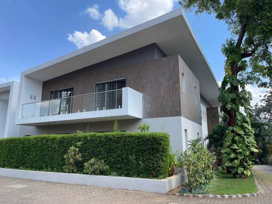 Serviced 3 Bed Apartment with En Suite in Westlands Area image 7