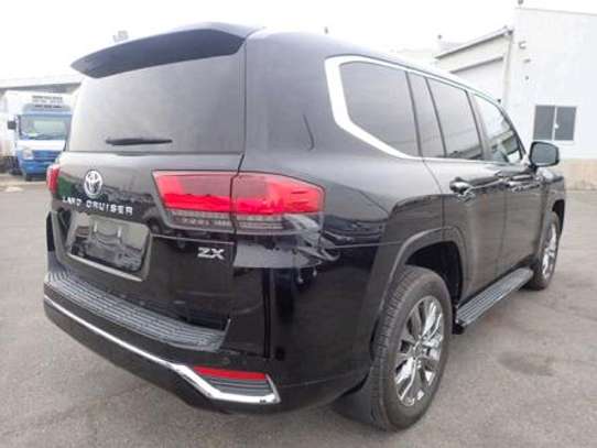 2021 Toyota Land Cruiser ZX image 7