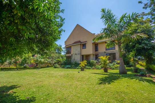 5 Bed Townhouse with En Suite in Karen image 1