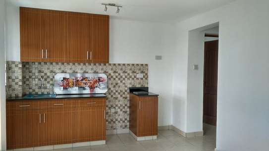 1 Bed Apartment with Parking in Nairobi West image 3