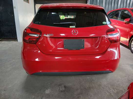 Mercedes benz A180 Red image 10