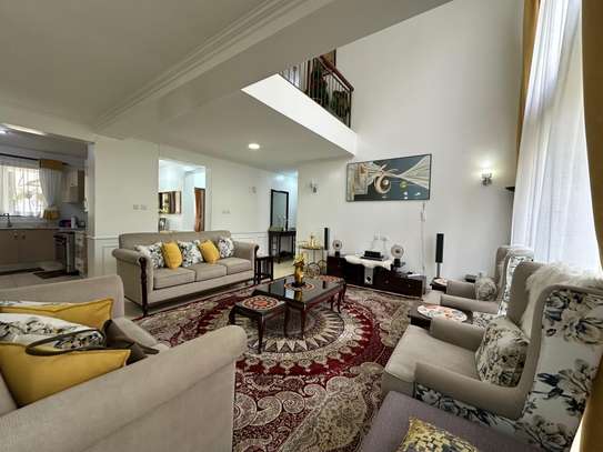 5 Bed Townhouse with En Suite at Muthama Access Road image 1