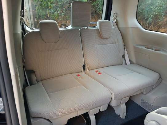 NISSAN SERENA HYBRID 2019MODEL 7 SEATER image 3