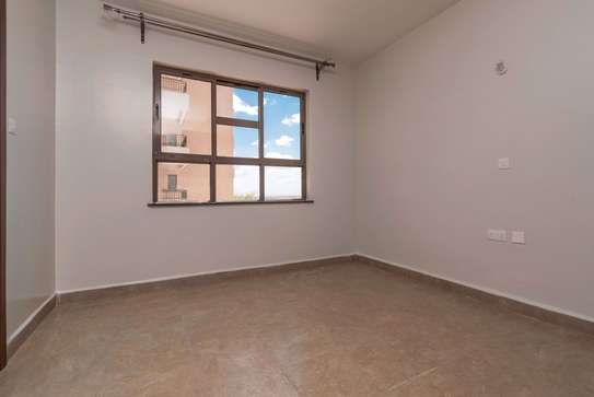 3 Bed Apartment with En Suite in South C image 1