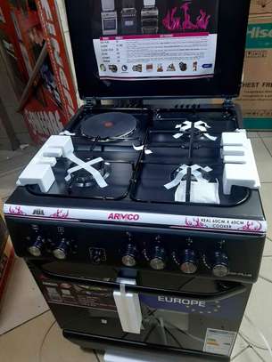 Armco cooker 60*60 4burners, 3 gas 1 hot plate electric oven image 1