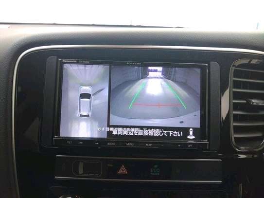 Mitsubishi outlander image 10