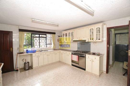 4 Bed House  in Kasarani image 16