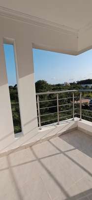 4 Bed House in Vipingo image 5