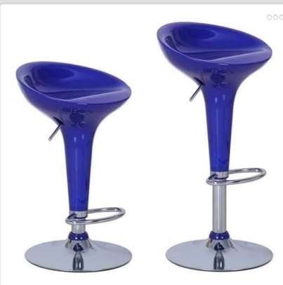 Height adjustable bar stool image 1